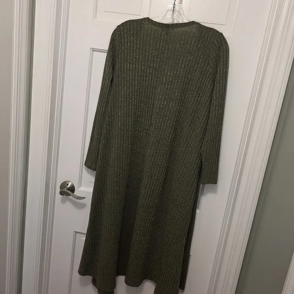 Lularoe Olive Green Sarah Open Front Cardigan Size Small, Casual - Picture 8 of 10